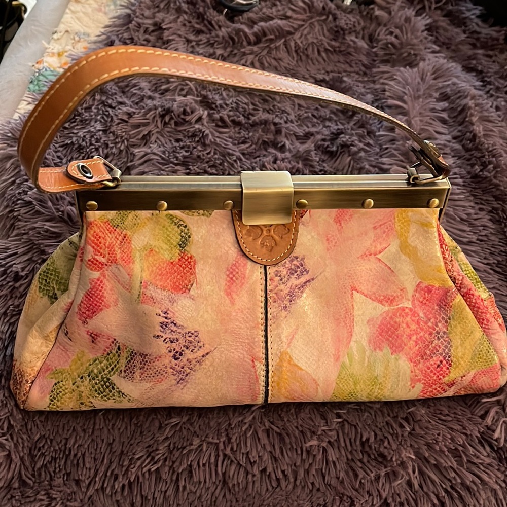 Patricia Nash shoulder bag.  Measurements show in photos, 9 inch strap drop.
